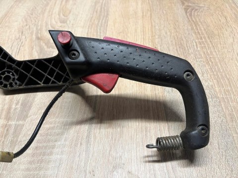 HOMELITE I4550B RĄCZKA GAZU RĘKOJEŚĆ UCHWYT KABŁĄK HOMELITE I4550B RĄCZKA GAZU RĘKOJEŚĆ UCHWYT KABŁĄK