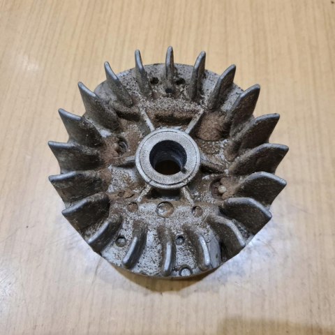 MCCULLOCH MD 320 AV MAGNETO KOŁO MAGNESOWE MCCULLOCH MD 320 AV MAGNETO KOŁO MAGNESOWE