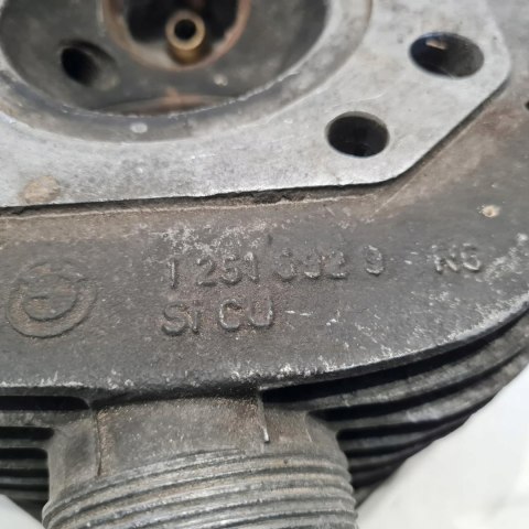 BMW R45 R60 R65 R75 R80 R90 GŁOWICA CYLINDRA BMW R45 R60 R65 R75 R80 R90 GŁOWICA CYLINDRA