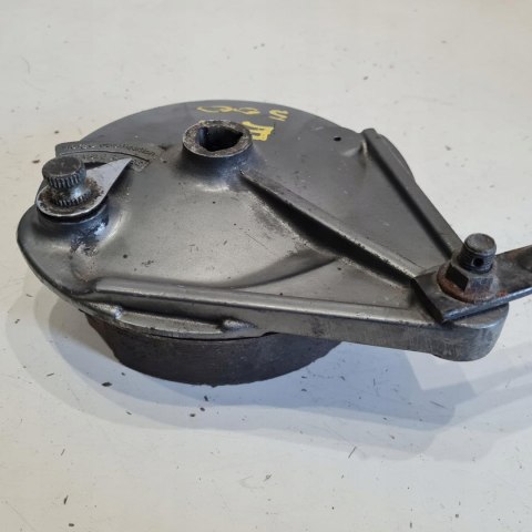 KAWASAKI ER5 ER-5 500 BĘBEN HAMULCOWY SZCZĘKI KPL KAWASAKI ER5 ER-5 500 BĘBEN HAMULCOWY SZCZĘKI KPL
