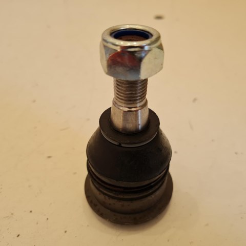 NISSAN PRIMERA P12 SWORZEŃ WAHACZA NK 5042235 NISSAN PRIMERA P12 SWORZEŃ WAHACZA NK 5042235
