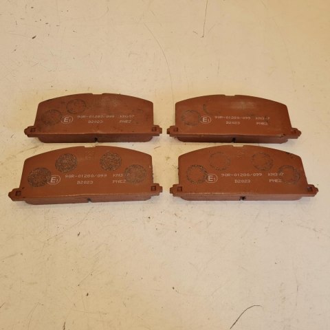 TOYOTA MR 2 PASEO COROLLA E11 KLOCKI HAMULCOWE KASHIYAMA D2023 TOYOTA MR 2 PASEO COROLLA E11 KLOCKI HAMULCOWE KASHIYAMA D2023