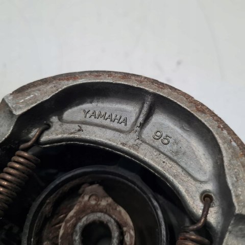 YAMAHA DT 125 BĘBEN HAMULCOWY SZCZĘKI KPL YAMAHA DT 125 BĘBEN HAMULCOWY SZCZĘKI KPL