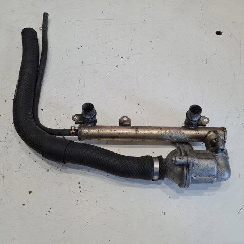 YAMAHA FZR 1000 3GM OBUDOWA TERMOSTAT MAGISTRALA WODY YAMAHA FZR 1000 3GM OBUDOWA TERMOSTAT MAGISTRALA WODY