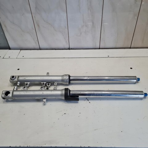 YAMAHA R6 RJ01 RJ03 5EB LAGI ZAWIESZENIE PRZÓD KOMPLET YAMAHA R6 RJ01 RJ03 5EB LAGI ZAWIESZENIE PRZÓD KOMPLET