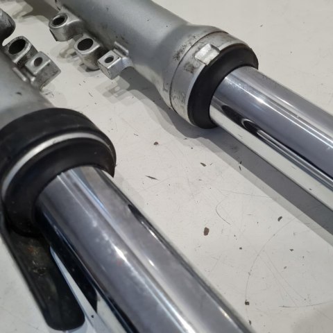 YAMAHA R6 RJ01 RJ03 5EB LAGI ZAWIESZENIE PRZÓD KOMPLET YAMAHA R6 RJ01 RJ03 5EB LAGI ZAWIESZENIE PRZÓD KOMPLET