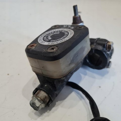 YAMAHA SR 500 POMPA HAMULCOWA YAMAHA SR 500 POMPA HAMULCOWA