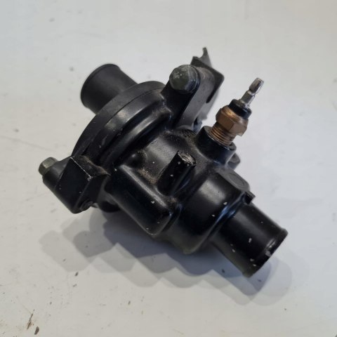 YAMAHA TRX 850 TERMOSTAT OBUDOWA CZUJNIK KPL YAMAHA TRX 850 TERMOSTAT OBUDOWA CZUJNIK KPL