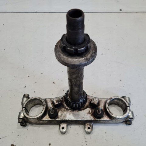 YAMAHA TT 350 SZTYCA PÓŁKA DOLNA ZAWIESZENIA YAMAHA TT 350 SZTYCA PÓŁKA DOLNA ZAWIESZENIA