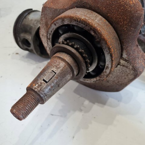 YAMAHA XV 750 VIRAGO WAŁ KORBOWY KORBOWODY TŁOKI KOMPLET BEZ LUZÓW !