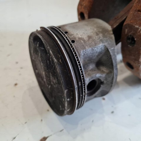 YAMAHA XV 750 VIRAGO WAŁ KORBOWY KORBOWODY TŁOKI KOMPLET BEZ LUZÓW !