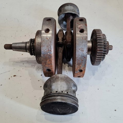 YAMAHA XV 750 VIRAGO WAŁ KORBOWY KORBOWODY TŁOKI KOMPLET BEZ LUZÓW !