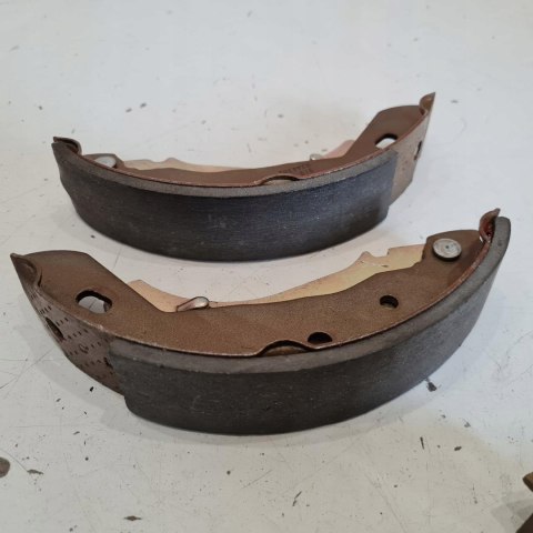 CITROEN XSARA PEUGEOT 205 306 309 SZCZĘKI HAMULCOWE 919.427