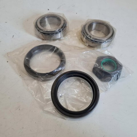 FORD SIERRA ŁOŻYSKO KOŁA SKF VKBA 898 FORD SIERRA ŁOŻYSKO KOŁA SKF VKBA 898