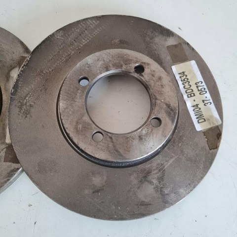 MITSUBISHI LANCER II TARCZA HAMULCOWA KOMPLET KAGER 37-0573 MITSUBISHI LANCER II TARCZA HAMULCOWA KOMPLET KAGER 37-0573