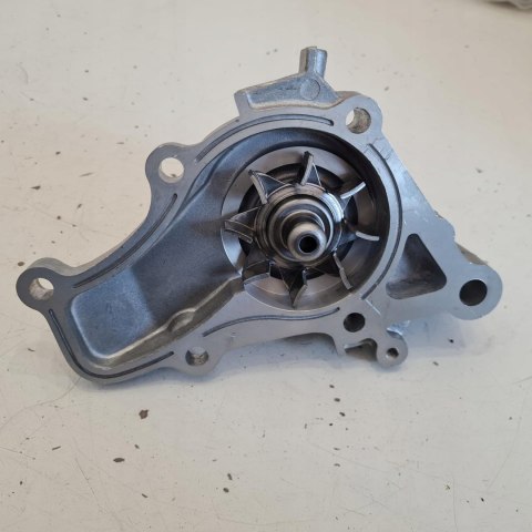 MITSUBISHI SPACE RUNNER 1.8 91-99 POMPA WODY MITSUBISHI SPACE RUNNER 1.8 91-99 POMPA WODY