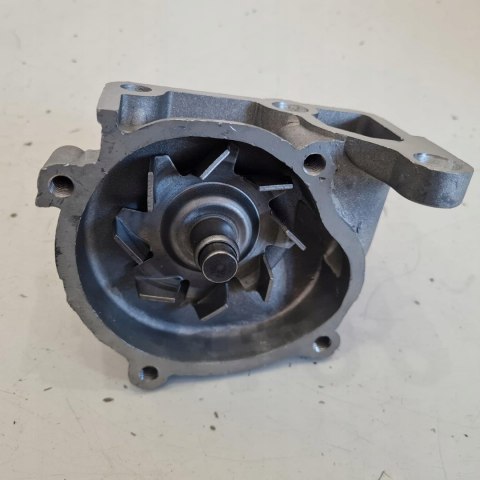 SUZUKI VITARA 2.0 TD 94-98 POMPA WODY SUZUKI VITARA 2.0 TD 94-98 POMPA WODY