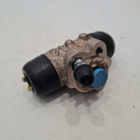 TOYOTA COROLLA E10 E11 E12 CYLINDEREK HAMULCOWY C52023 TOYOTA COROLLA E10 E11 E12 CYLINDEREK HAMULCOWY C52023