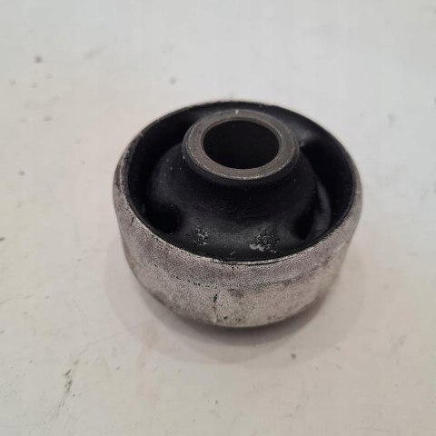 VOLKSWAGEN GOLF II JETTA II SILENTBLOCK TULEJA WAHACZA SWAG 30750002
