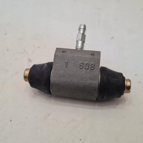 VOLKSWAGEN GOLF III POLO 86C CYLINDEREK HAMULCOWY CIFAM 101-598 VOLKSWAGEN GOLF III POLO 86C CYLINDEREK HAMULCOWY CIFAM 101-598