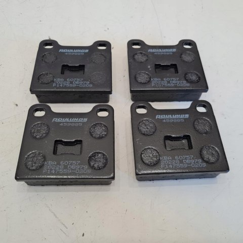 AUDI 80 B2 VW GOLF I JETTA I KLOCKI HAMULCOWE ROULUNDS 459885 AUDI 80 B2 VW GOLF I JETTA I KLOCKI HAMULCOWE ROULUNDS 459885