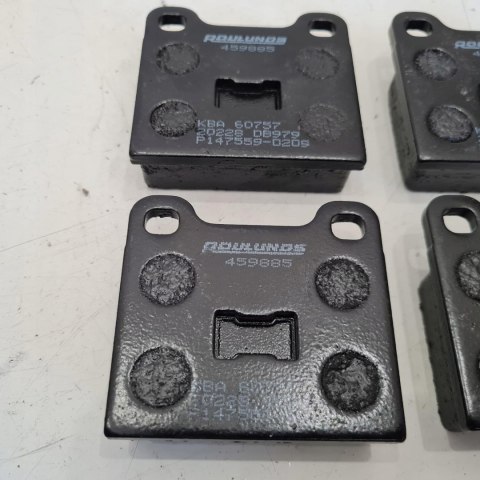 AUDI 80 B2 VW GOLF I JETTA I KLOCKI HAMULCOWE ROULUNDS 459885 AUDI 80 B2 VW GOLF I JETTA I KLOCKI HAMULCOWE ROULUNDS 459885