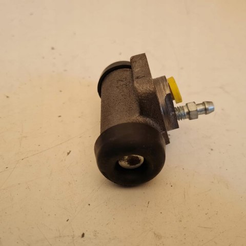 OPEL KADETT E CYLINDEREK HAMULCOWY LPR 200 049 OPEL KADETT E CYLINDEREK HAMULCOWY LPR 200 049