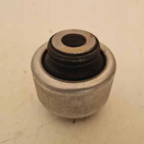 PEUGEOT PARTNER CITROEN BERLINGO SILENTBLOCK TULEJA WAHACZA 352391 PEUGEOT PARTNER CITROEN BERLINGO SILENTBLOCK TULEJA WAHACZA 352391