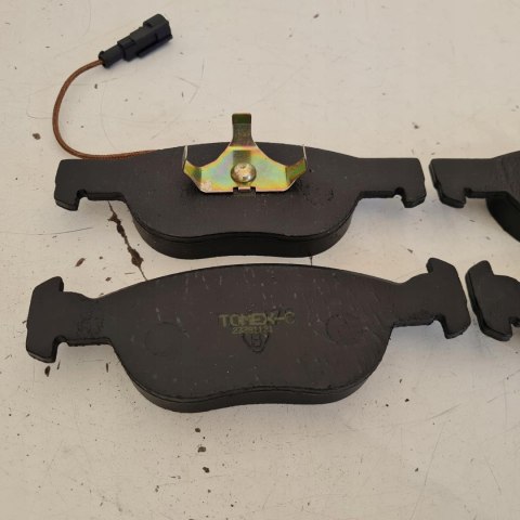 FIAT PUNTO KLOCKI HAMULCOWE KOMPLET TOMEX-C 10-71 FIAT PUNTO KLOCKI HAMULCOWE KOMPLET TOMEX-C 10-71