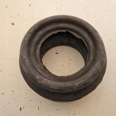 FORD ESCORT SIERRA ORION MOCOWANIE AMORTYZATORA TOPRAN 300 355 015 FORD ESCORT SIERRA ORION MOCOWANIE AMORTYZATORA TOPRAN 300 355 015