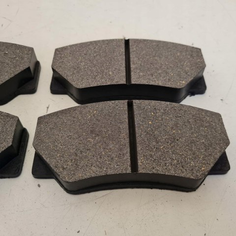 FORD TRANSIT KLOCKI HAMULCOWE KOMPLET TOMEX-C 10-30 FORD TRANSIT KLOCKI HAMULCOWE KOMPLET TOMEX-C 10-30