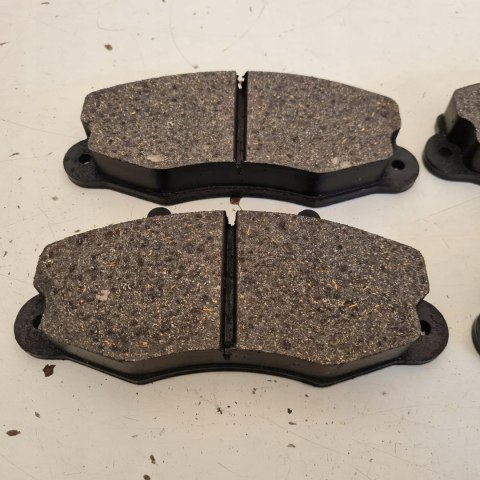 FORD TRANSIT KLOCKI HAMULCOWE KOMPLET TOMEX-C 10-66 FORD TRANSIT KLOCKI HAMULCOWE KOMPLET TOMEX-C 10-66
