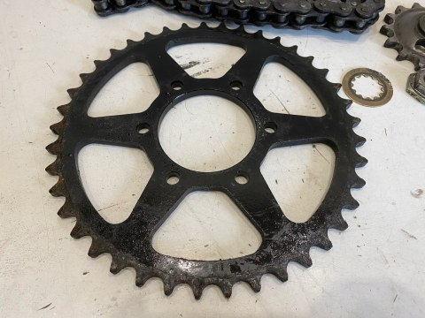 KAWASAKI GPZ 1100 UNI-TRAK U.T. UNITRAK TOP GUN NAPĘD ŁAŃCUCH ZĘBATKI KPL