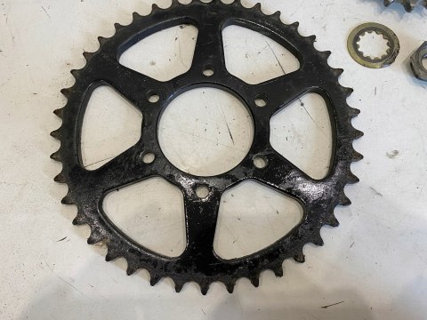 KAWASAKI GPZ 1100 UNI-TRAK U.T. UNITRAK TOP GUN NAPĘD ŁAŃCUCH ZĘBATKI KPL