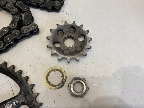 KAWASAKI GPZ 1100 UNI-TRAK U.T. UNITRAK TOP GUN NAPĘD ŁAŃCUCH ZĘBATKI KPL