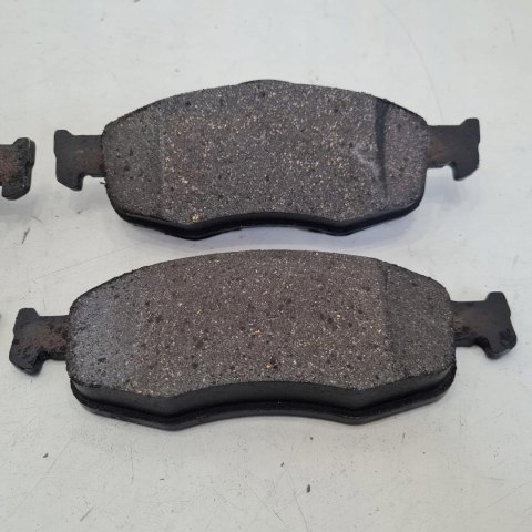 FORD MONDEO I II SCORPIO I II KLOCKI HAMULCOWE KOMPLET KRAFT 6002170 FORD MONDEO I II SCORPIO I II KLOCKI HAMULCOWE KOMPLET KRAFT 6002170