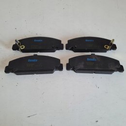 HONDA CIVIC II KLOCKI HAMULCOWE KPL BENDIX 572286B