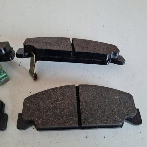 HONDA CIVIC II KLOCKI HAMULCOWE KPL BENDIX 572286B HONDA CIVIC II KLOCKI HAMULCOWE KPL BENDIX 572286B