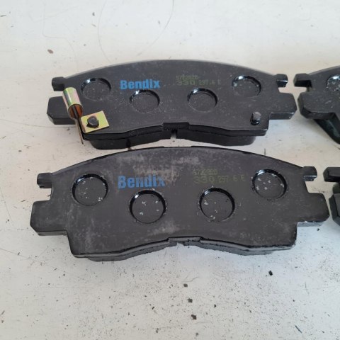 MITSUBISHI GALANT IV V VI ECLIPSE I II KLOCKI HAMULCOWE KPL BENDIX 572282B MITSUBISHI GALANT IV V VI ECLIPSE I II KLOCKI HAMULCOWE KPL BENDIX 572282B