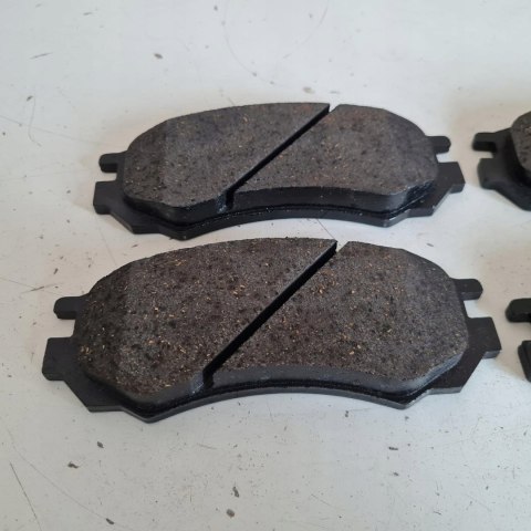 NISSAN 100 NX SUNNY N14 KLOCKI HAMULCOWE KPL BENDIX 572276B NISSAN 100 NX SUNNY N14 KLOCKI HAMULCOWE KPL BENDIX 572276B