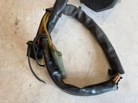 SUZUKI GSXF GSX 600F GSX-F 600 750 1100 PRZEŁĄCZNIK WŁĄCZNIK SUZUKI GSXF GSX 600F GSX-F 600 750 1100 PRZEŁĄCZNIK WŁĄCZNIK
