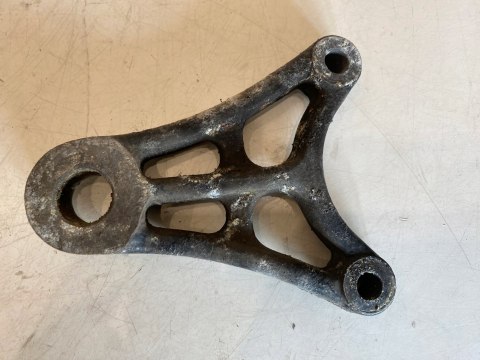 SUZUKI GSXF GSX 600F GSX-F 600 750 MOCOWANIE JARZMO ZACISKU HAMULCOWEGO SUZUKI GSXF GSX 600F GSX-F 600 750 MOCOWANIE JARZMO ZACISKU HAMULCOWEGO