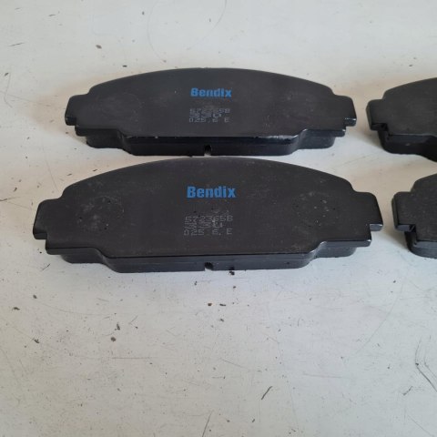 TOYOTA DYNA KLOCKI HAMULCOWE KPL BENDIX 572365B TOYOTA DYNA KLOCKI HAMULCOWE KPL BENDIX 572365B