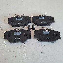 VOLVO 480 KLOCKI HAMULCOWE KPL BENDIX 571415B