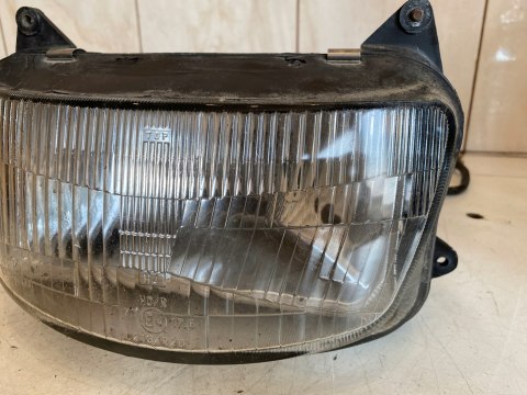 YAMAHA XJ 900 DIVERSION 95-02 REFLEKTOR LAMPA PRZÓD YAMAHA XJ 900 DIVERSION 95-02 REFLEKTOR LAMPA PRZÓD