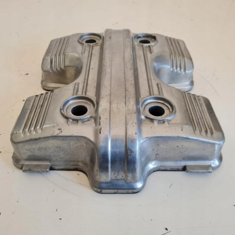 HONDA VF 750 SUPER MAGNA POKRYWA DEKIEL KAPA OSŁONA OBUDOWA HONDA VF 750 SUPER MAGNA POKRYWA DEKIEL KAPA OSŁONA OBUDOWA
