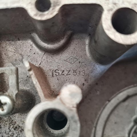 SUZUKI GSX750E POKRYWA OSŁONA KAPA DEKIEL OBUDOWA SUZUKI GSX750E POKRYWA OSŁONA KAPA DEKIEL OBUDOWA