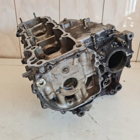 SUZUKI GSXR 600 SRAD KARTER KARTERY BLOK OBUDOWA KORPUS KPL