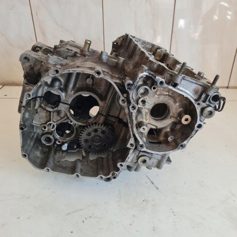 SUZUKI GSXR 600 SRAD KARTER KARTERY BLOK OBUDOWA KORPUS KPL