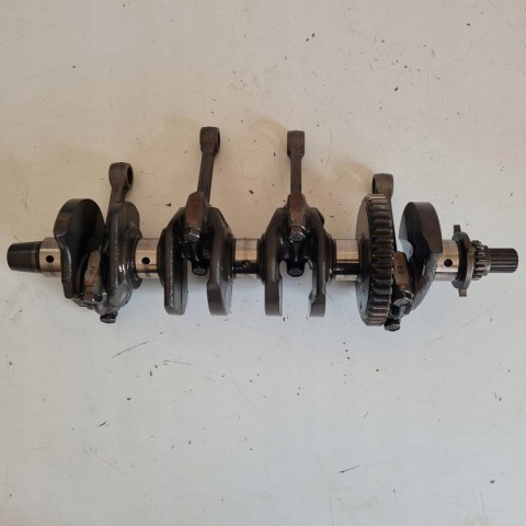 SUZUKI GSXR 600 SRAD WAŁ KORBOWY KORBOWODY KPL SUZUKI GSXR 600 SRAD WAŁ KORBOWY KORBOWODY KPL